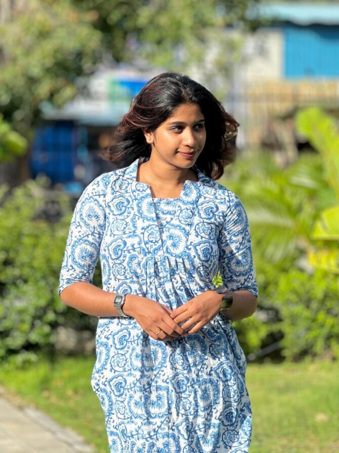 Sky blue cotton v – collared kurti - Image 3