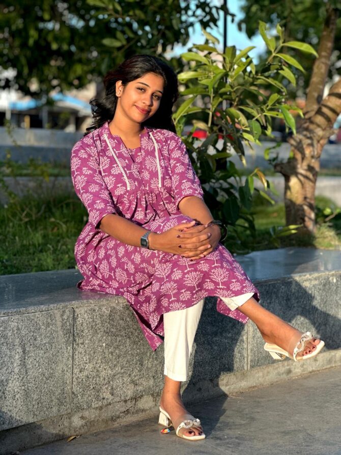 Violet Cotton V – Collared Kurti - Image 2