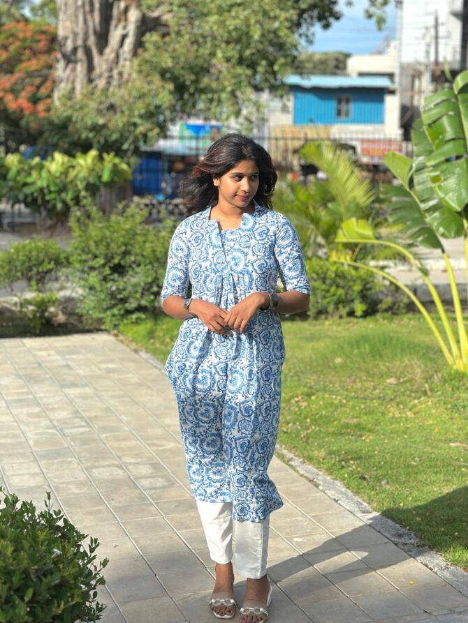 Sky blue cotton v – collared kurti - Image 4
