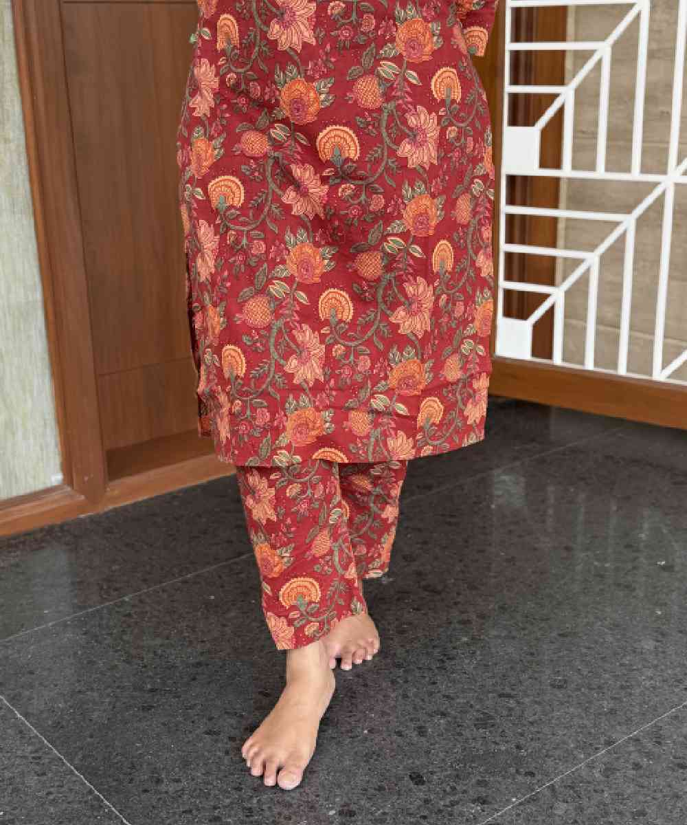 Red Garden Cotton Co Ord Set - Image 4